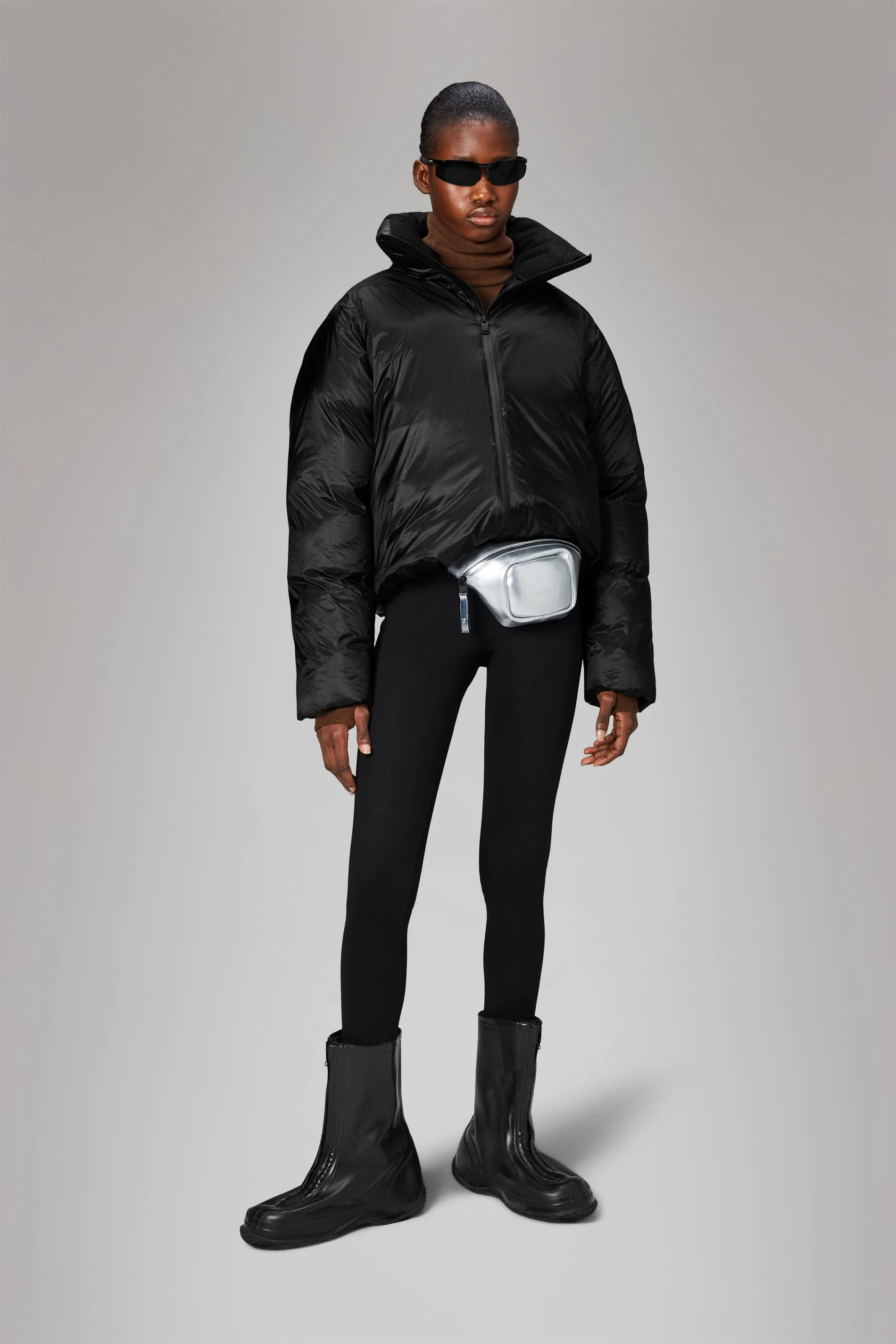 Certainly! Heres an optimized product title with modifiers for the Kevo Short Puffer Jacket:

Kevo Mens Lightweight Short Puffer Jacket – Water-Resistant, Insulated & Packable for Winter Warmth

This title includes descriptors like mens, lightweight, water-resistant, insulated, and packable, which can help attract customers looking for specific features in their puffer jackets.